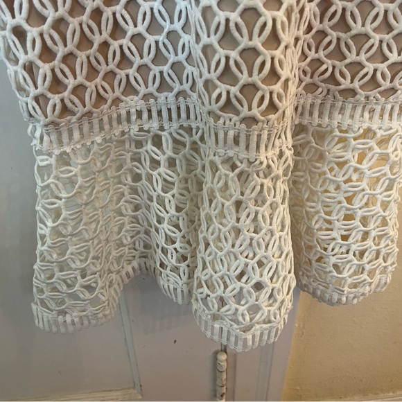 White Soleblu dress with tan lining. Size small.  Zipper on back. - Picture 5 of 12